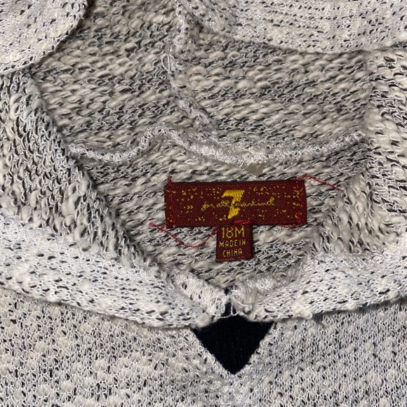 7 For All Man Kind Pull-Over - Picture 4 of 4